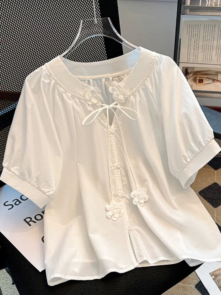 Design sense three-dimensional flower short-sleeved shirt women's summer 2025 new French lace loose niche chic top