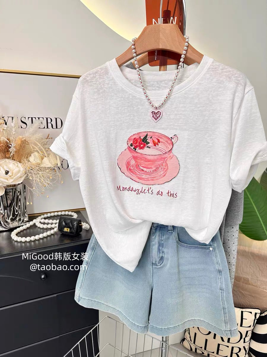 Recommended summer Korean style fashionable and stylish sequined cup loose casual round neck short-sleeved snowflake cotton t-shirt for women.