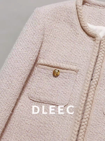 DLEEC Heavyweight Hand-Woven Woolen Cardigan – Minimalist Pink "l-Style" Cropped Jacket; Versatile, Chic, and Sophisticated.