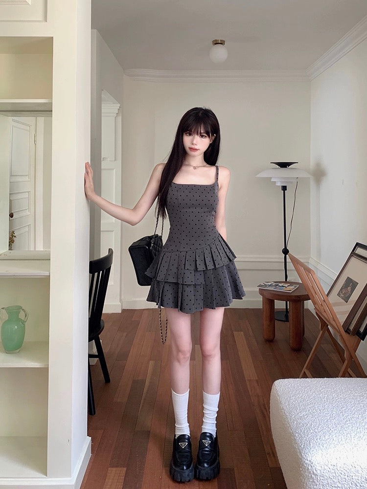 Interpretation of WAHJU Gray Dream Classic High-end Polka Dot Suspender Dress Women's Summer Slimming Short Skirt