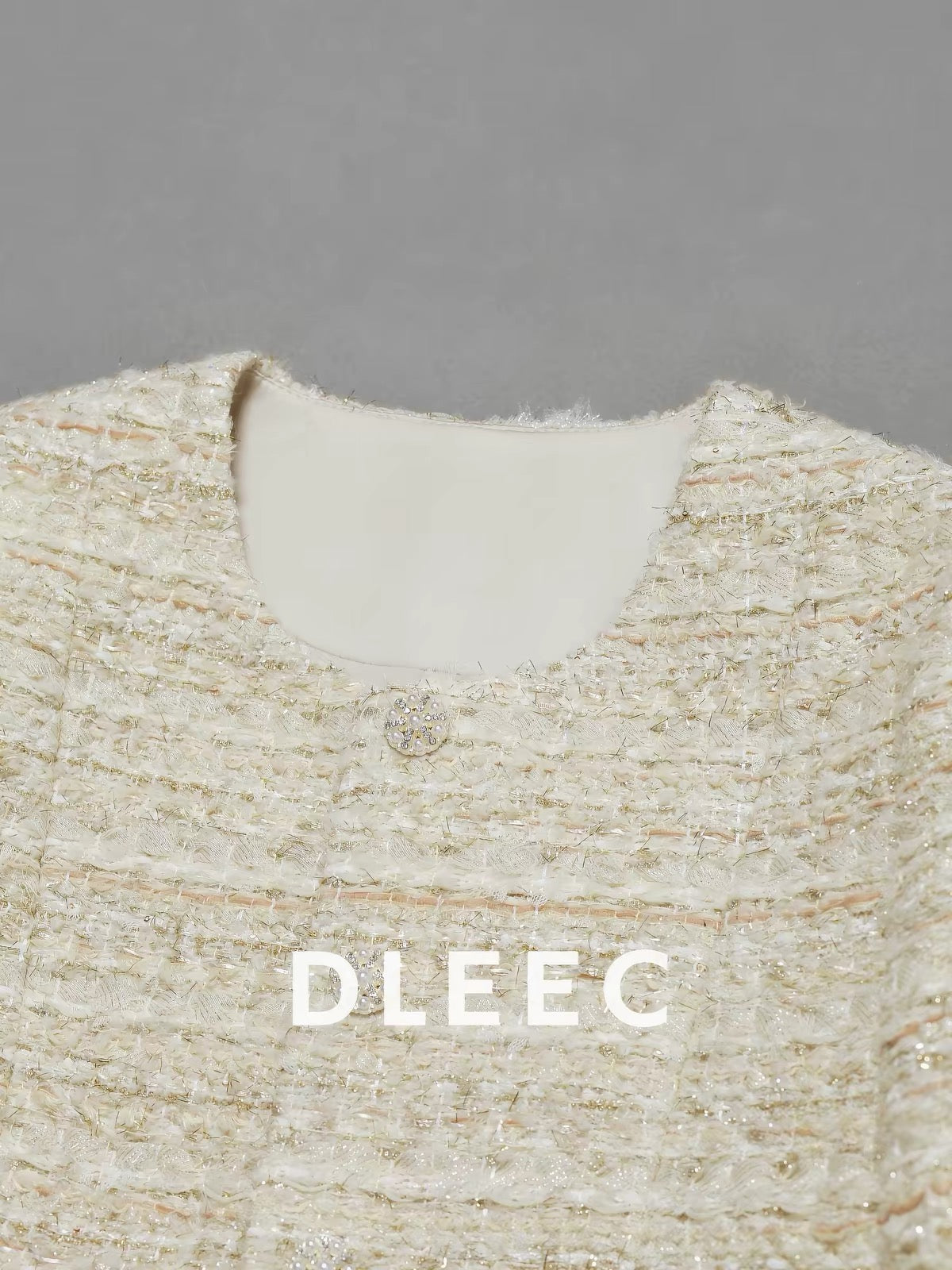 DLEEC Shimmer-Thread Tweed Jacket – A chic, stylish "l-style" piece featuring a single-breasted design; perfect for a sophisticated yet casual look.