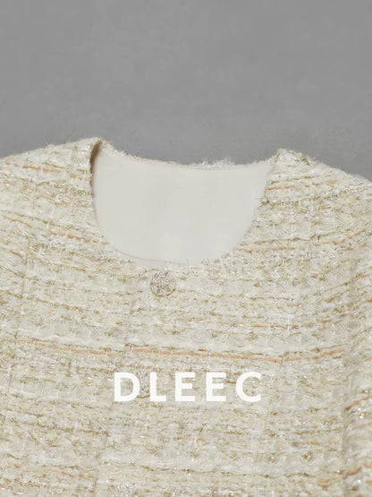 DLEEC Shimmer-Thread Tweed Jacket – A chic, stylish "l-style" piece featuring a single-breasted design; perfect for a sophisticated yet casual look.