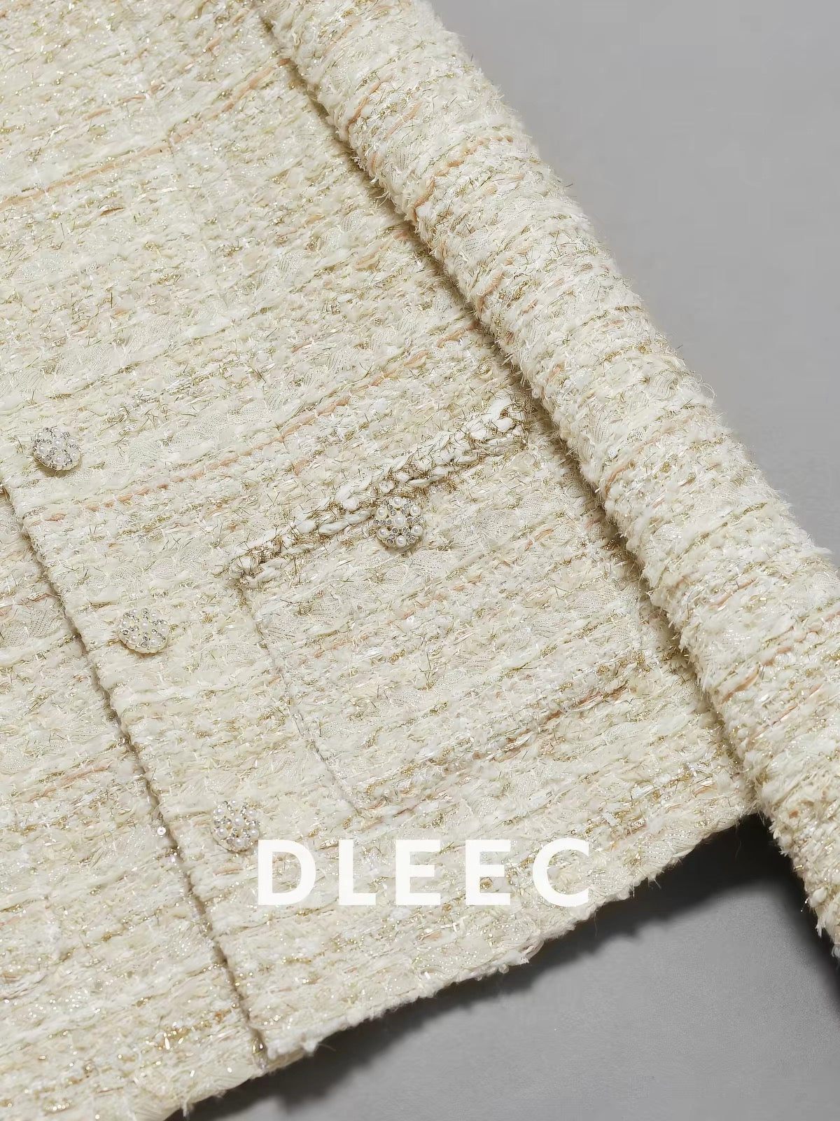 DLEEC Shimmer-Thread Tweed Jacket – A chic, stylish "l-style" piece featuring a single-breasted design; perfect for a sophisticated yet casual look.