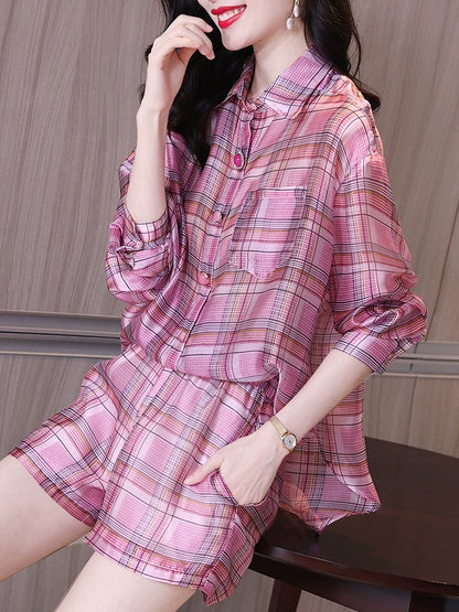 Summer wear 2023 new sweet and salt style street fashion Hong Kong style casual plaid shirt shorts suit two-piece set for women