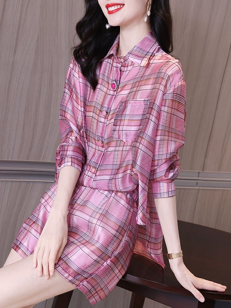 Summer wear 2023 new sweet and salt style street fashion Hong Kong style casual plaid shirt shorts suit two-piece set for women