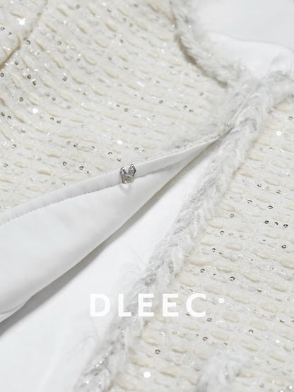 DLEEC High-End Quality! Exquisite sequined tweed jacket featuring a "l-style" aesthetic, distinctive folded cuffs with feathered edges, and a sophisticated silhouette.