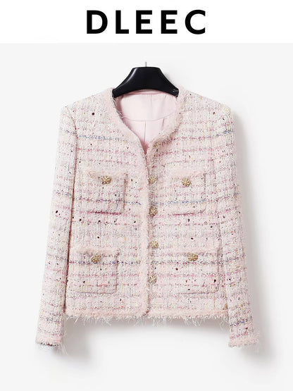DLEEC Romantic Vibe – Pink Tweed "-Style" Jacket: A Youthful, Sophisticated Piece Featuring Intricate Craftsmanship, Sequins, and Fancy Textured Yarn.