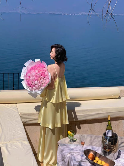 New arrivals at the Island Shop at 00:00 PM on May 6th: Yellow satin halter-neck patchwork cake dress (95% off)