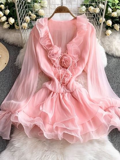 French-style gentle ruffle V-neck dress for women, 2025 new summer style, slim fit, elegant princess short skirt
