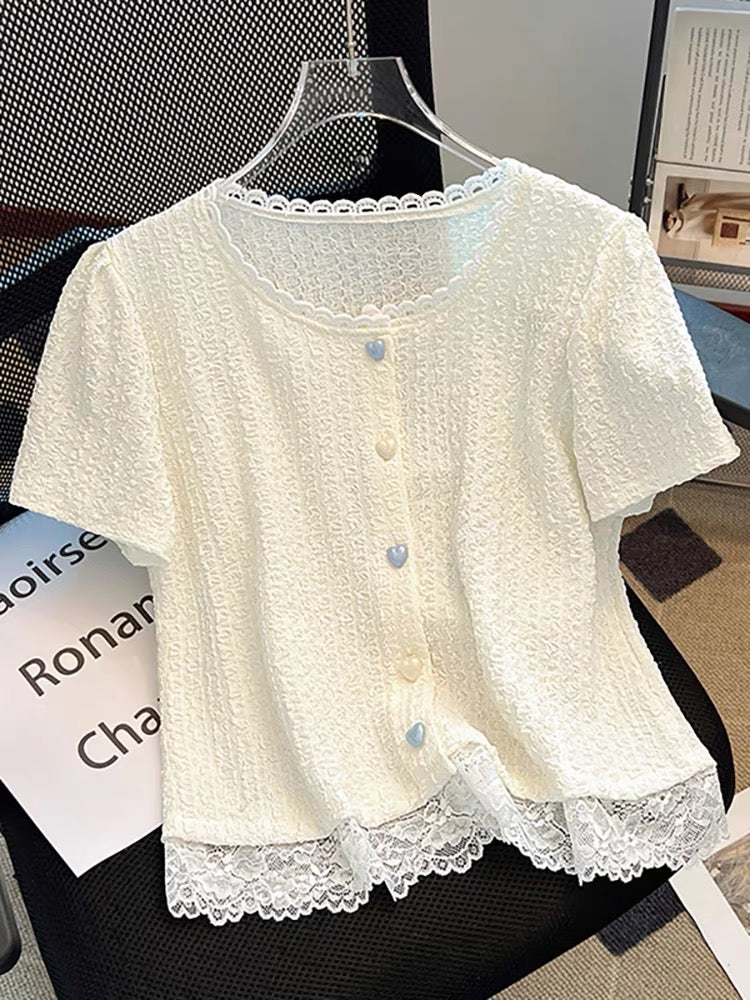 Self-retained model recommendation ~ French lace stitching short-sleeved T-shirt female 2025 summer new slim short top
