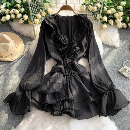 French-style gentle ruffle V-neck dress for women, 2025 new summer style, slim fit, elegant princess short skirt