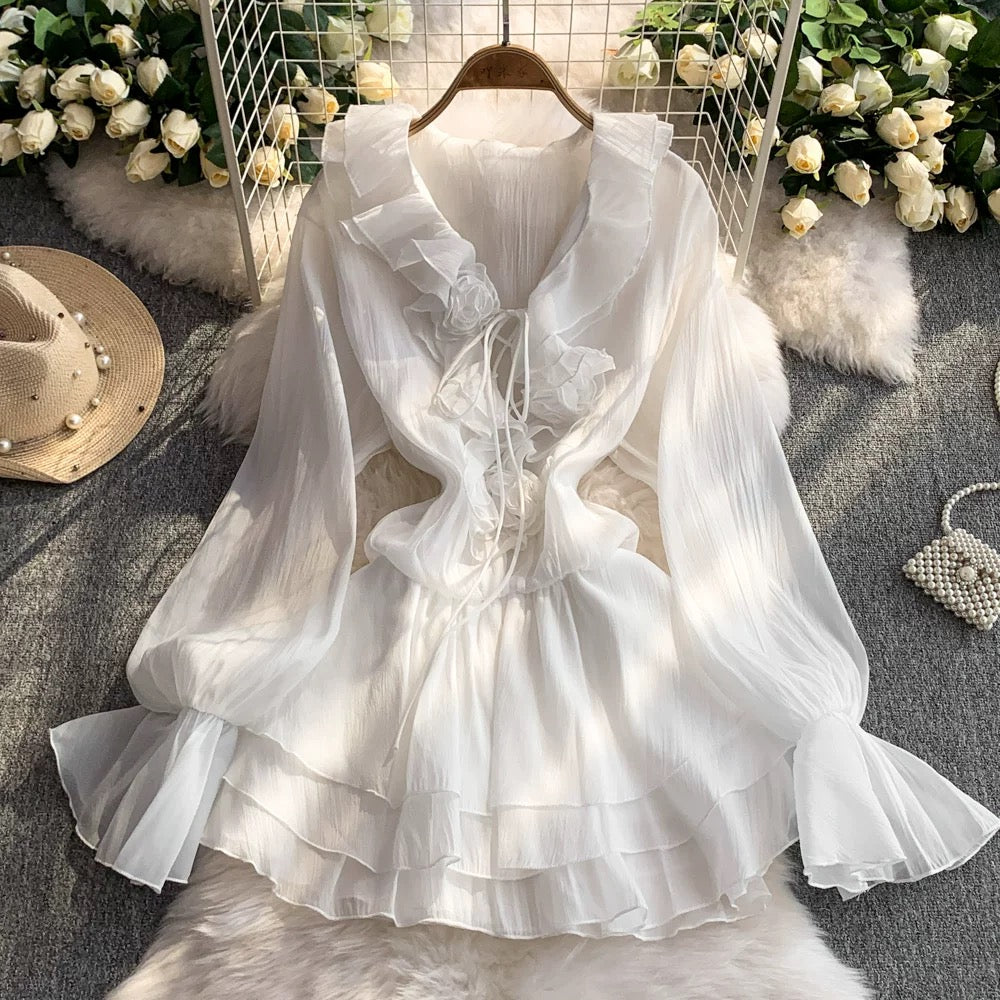 French-style gentle ruffle V-neck dress for women, 2025 new summer style, slim fit, elegant princess short skirt