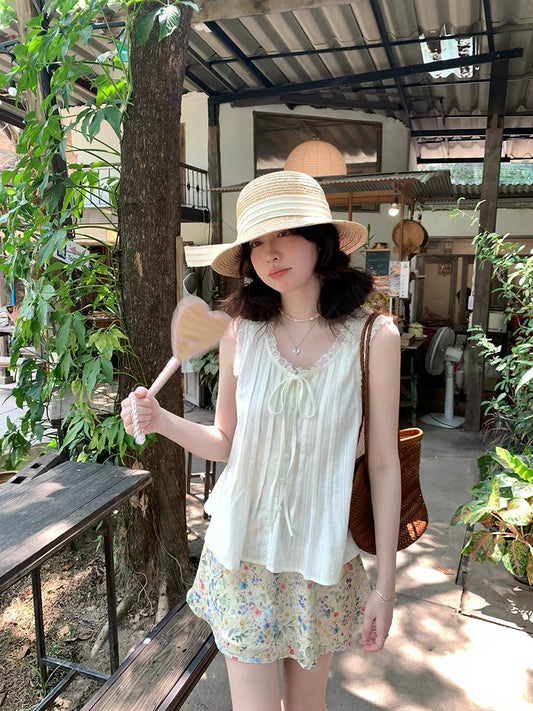 PtonUmi Island Letter - White Lace Trim Sleeveless Vest for Women, Summer Korean Style Design Top