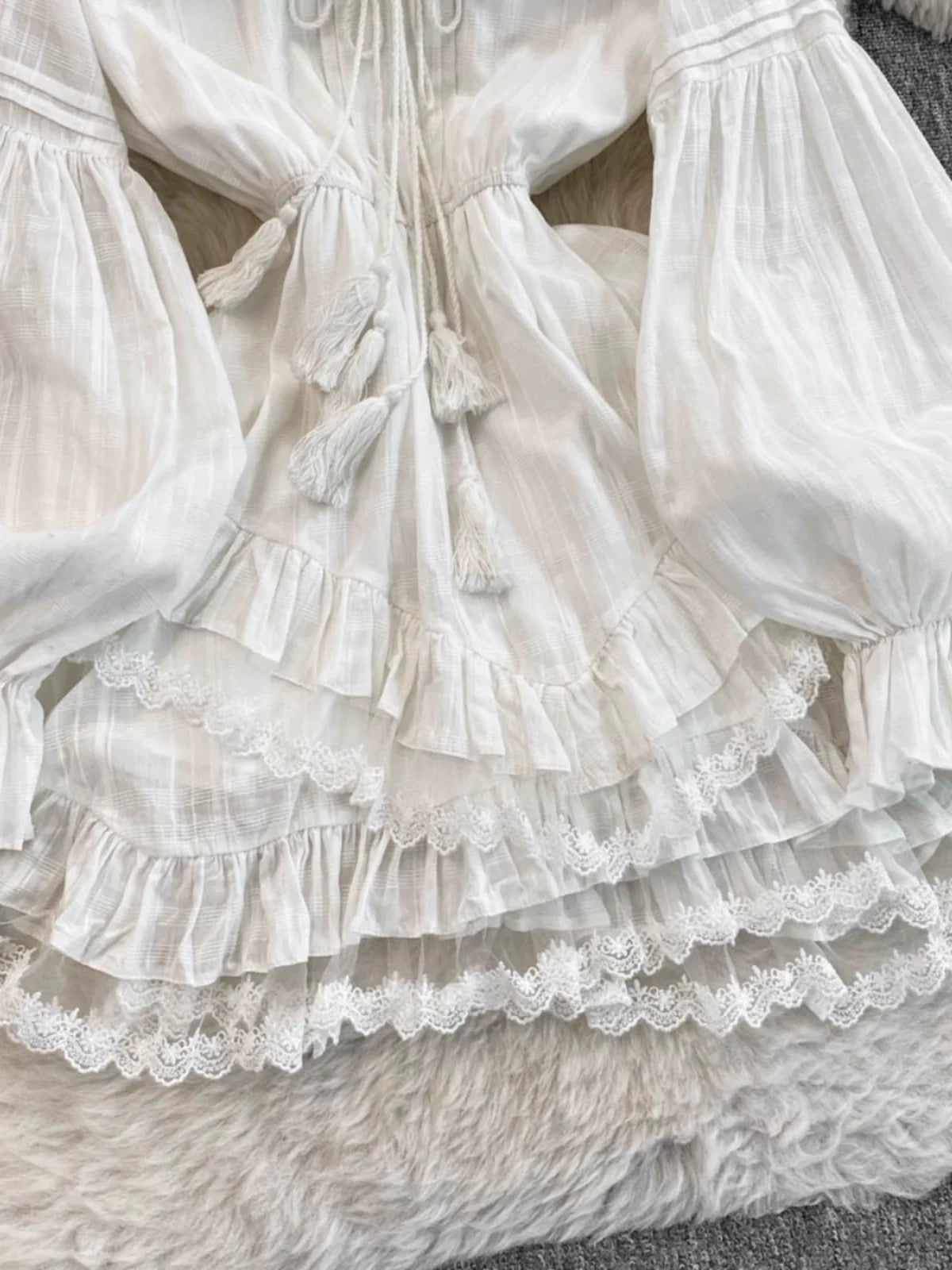 First Love Nostalgia: White Textured Elegant Dress for Women, Autumn Style, French Long Sleeves, Irregular Fairy Cake Dress