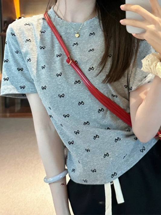 Small bow print gray right shoulder short-sleeved T-shirt for women 2024 new popular summer short style beautiful top