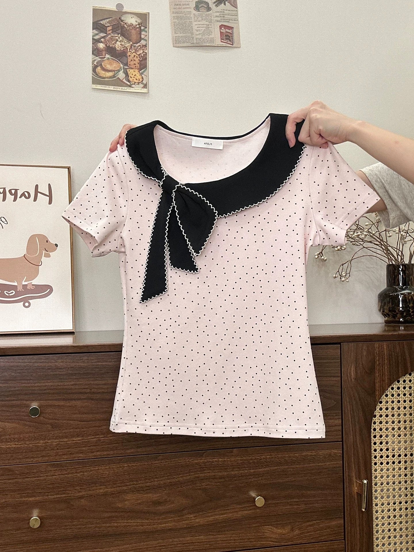 Creamy Universe - All-over Polka Dot Tie-up Peter Pan Collar Short Sleeve T-Shirt for Women, Sweet and Slim Fit Top