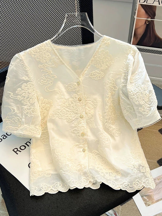 Clearance sale~Summer V-neck lace bubble short-sleeved shirt for women, new Chinese style heavy embroidery national style top