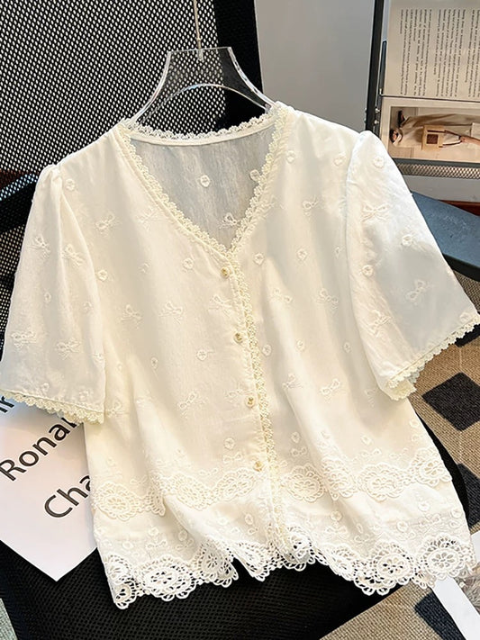 Self-retained model recommendation ~ French lace hollow embroidery V-neck short-sleeved shirt female 2025 summer stylish age-reducing top