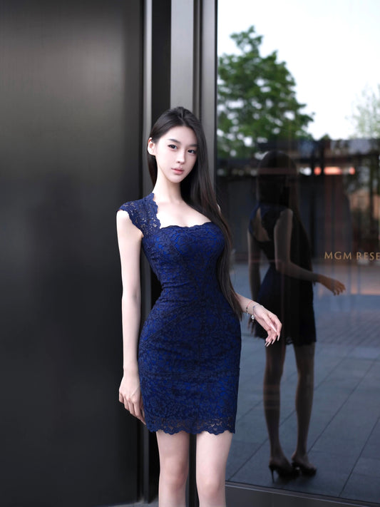 [Klein Blue] Intricately crafted lace-paneled, form-fitting, cut-out dress with stretch and hip-hugging silhouette