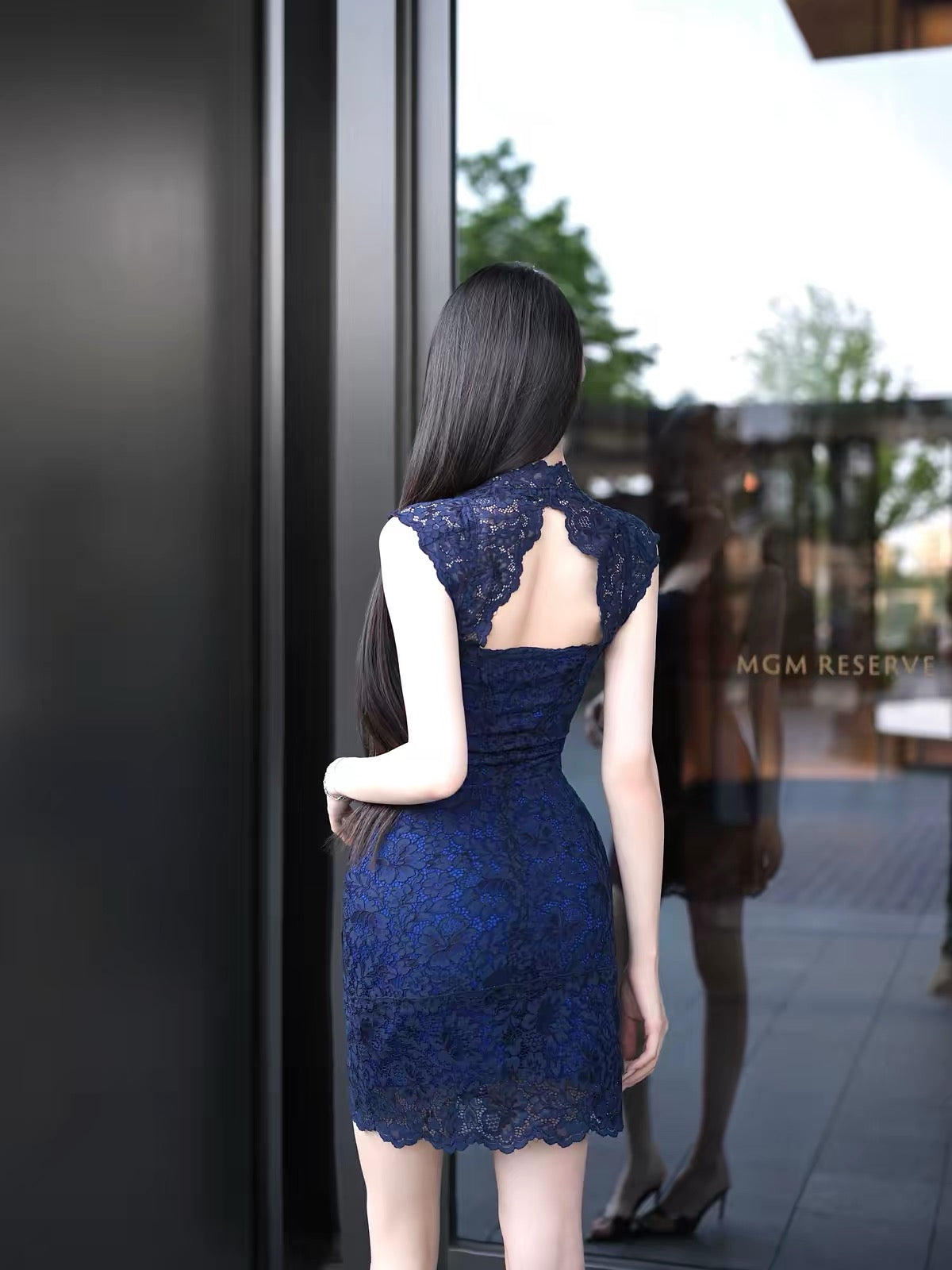 [Klein Blue] Intricately crafted lace-paneled, form-fitting, cut-out dress with stretch and hip-hugging silhouette