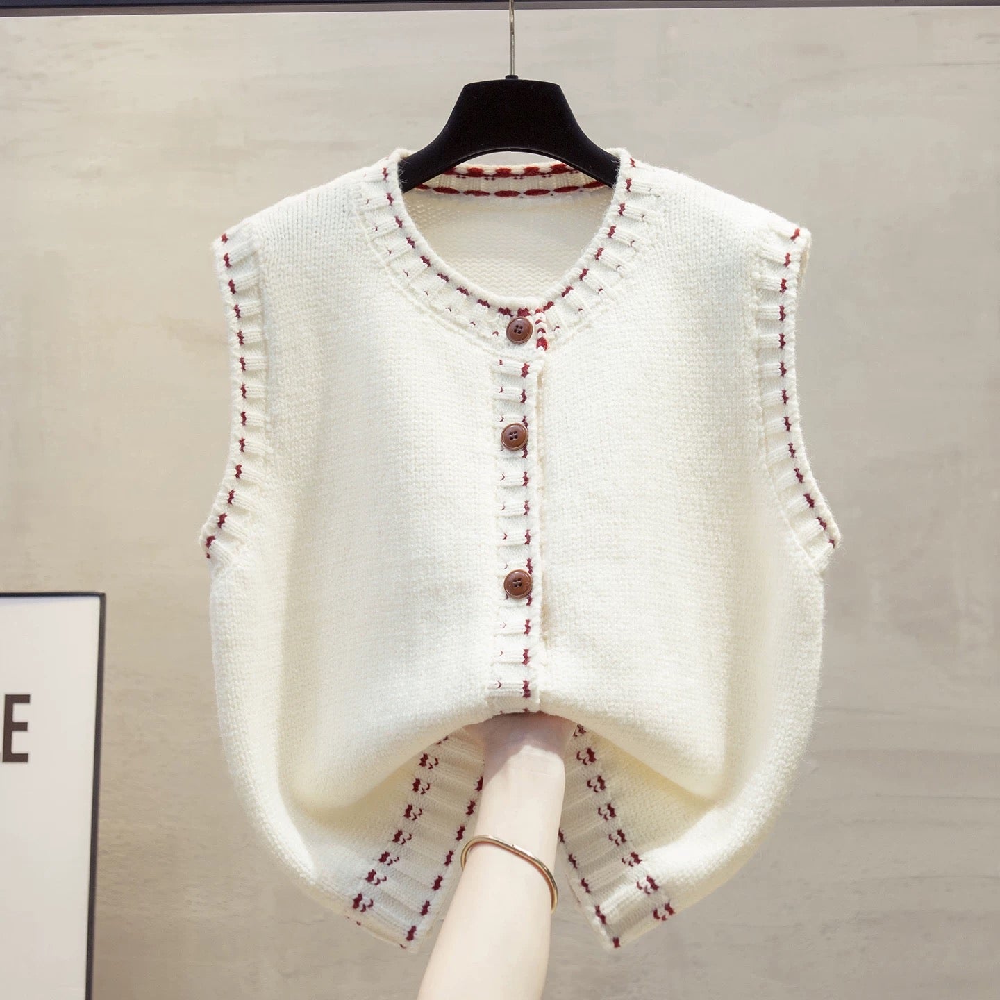 Women's Cardigan Round Neck Knitted Vest, 2025 Autumn/Winter New Style, Loose Fit, Layered with Sweater, Trendy