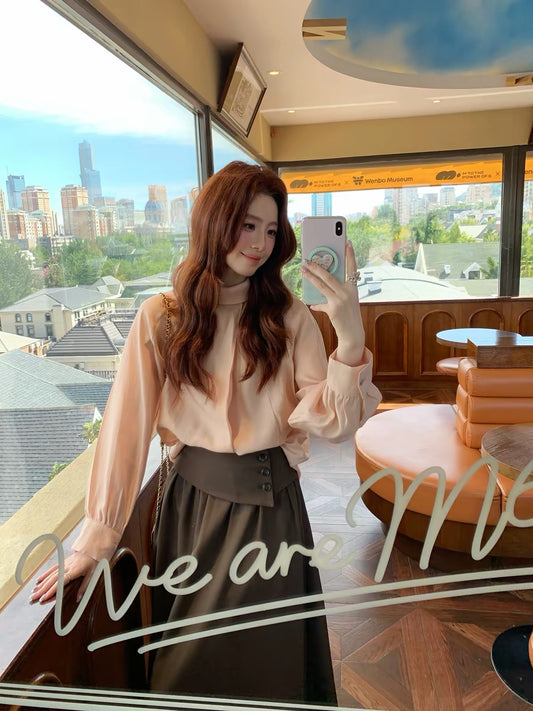 Even Yiwen [Heart-Capturing Style] Korean-style gentle reversible satin shirt with French-inspired ribbon-tie neckline.