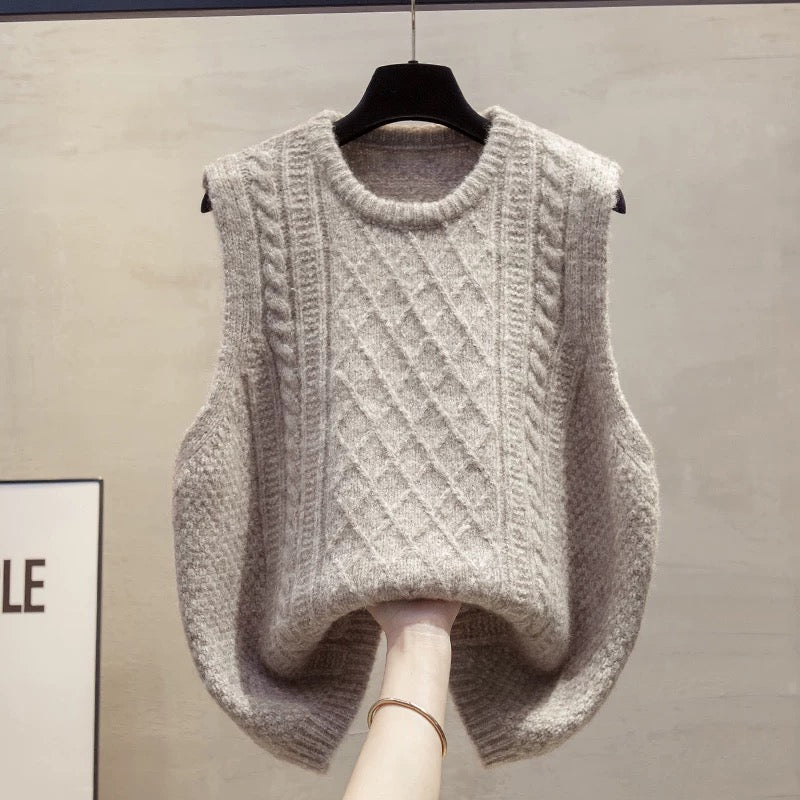 Women's Round Neck Knitted Vest, 2025 Autumn/Winter New Style, Loose Fit, Layered, Outerwear, Sweater Vest, Trendy