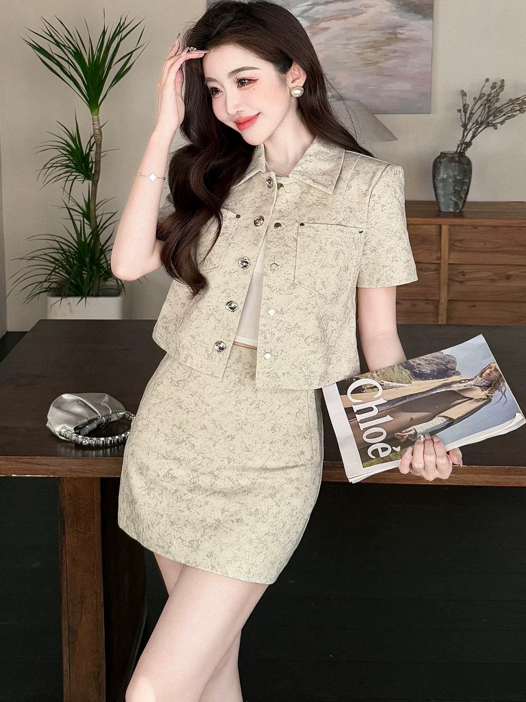 Summer high-end short-sleeved suit for women, age-reducing, small fragrance style, temperament, casual fashion, short skirt, denim two-piece suit
