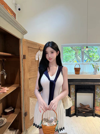 Chill Qiao'er Preppy-Style Color-Block Knit Pleated Sleeveless Dress & Navy Shawl Set (Youthful Look)