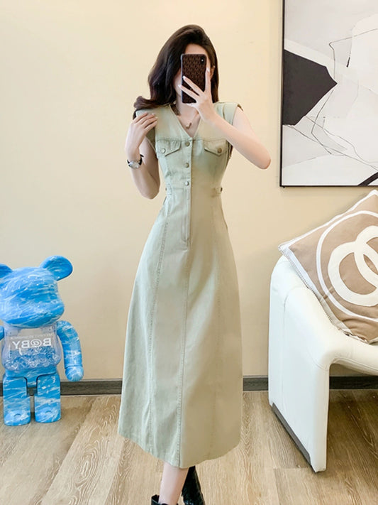 Sleeveless denim dress for women summer high-end French V-neck right-angle shoulder long skirt high-waisted slimming temperament a-line skirt