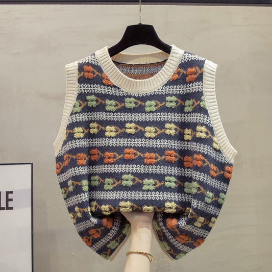 Round neck plus size knitted vest for women, 2025 autumn and winter new style, loose fit, suitable for layering with sweaters, trendy.