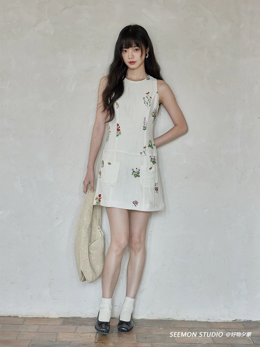 Ximeng 2025 new summer Korean floral skirt small temperament beautiful unique niche apricot dress female