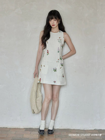 Ximeng 2025 new summer Korean floral skirt small temperament beautiful unique niche apricot dress female