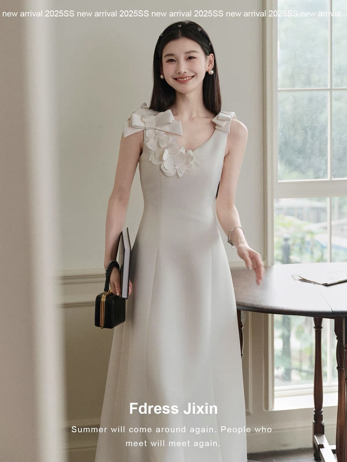 Send a letter to Alice - a hand-sewn 3D flower vest dress, a light evening gown, and an engagement dress with a unique design.