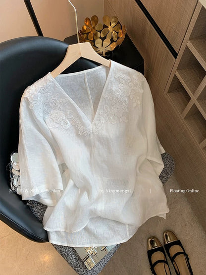 New Chinese style sequined embroidered V-neck linen short-sleeved T-shirt for women, 2025 summer new style, simple, elegant and versatile, Chinese style T-shirt