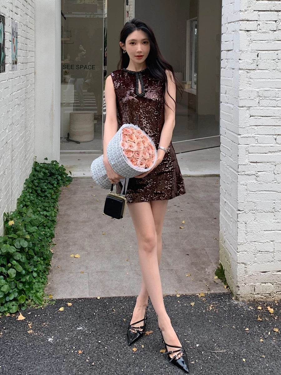 Early spring new women's French lady style sexy hollow burgundy sequined sleeveless high-end dress