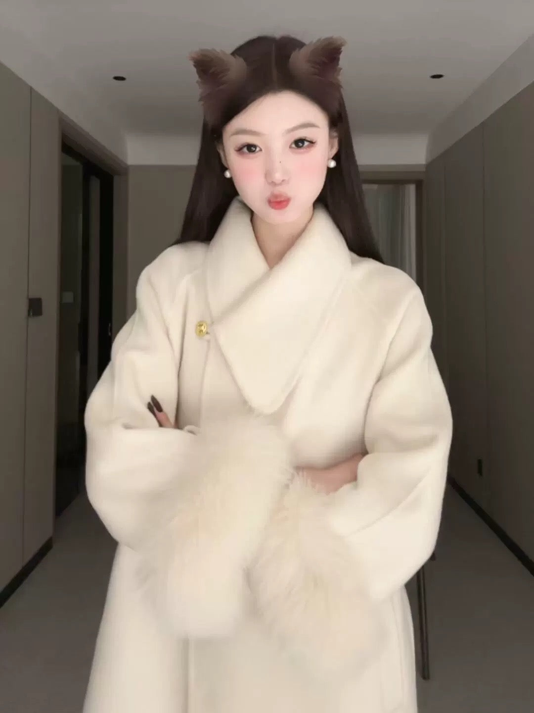 Large size lady style imitation fox fur cuff coat for women with high-end temperament lapel woolen coat autumn and winter