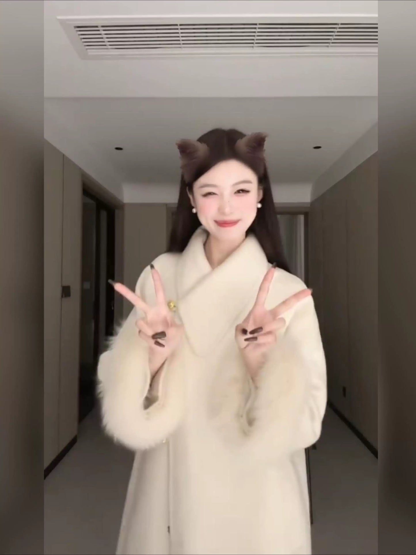 Large size lady style imitation fox fur cuff coat for women with high-end temperament lapel woolen coat autumn and winter