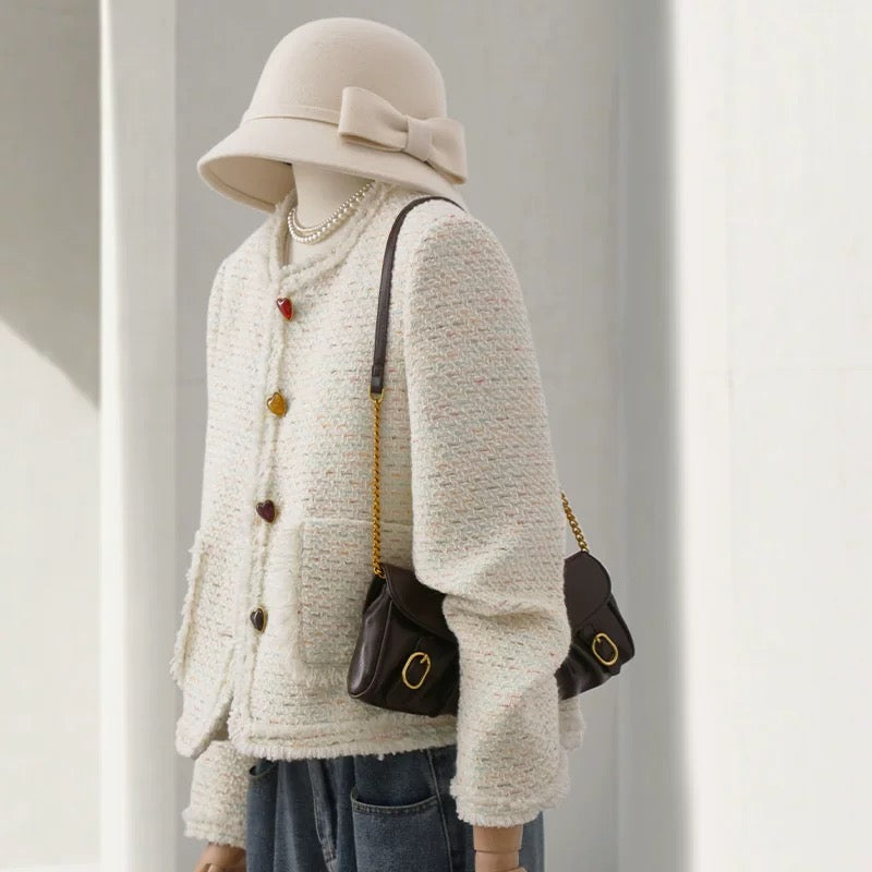 4U4U 2024 spring new style black small fragrant short coat for women French chic heart-shaped button tweed top