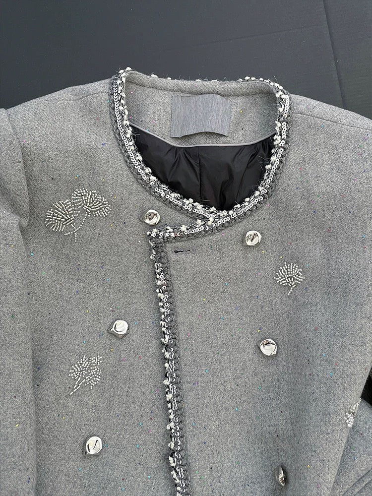 Gray, elegant, loose-fitting embroidered double-breasted tweed coat for women, winter 2025, sophisticated and casual long-sleeved top.