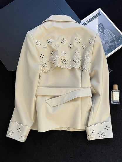 2025 Autumn New Style Hollow-out Long-sleeved Jacket for Women, Double-breasted with Lapel, Slim Waist, Elegant and Versatile Top