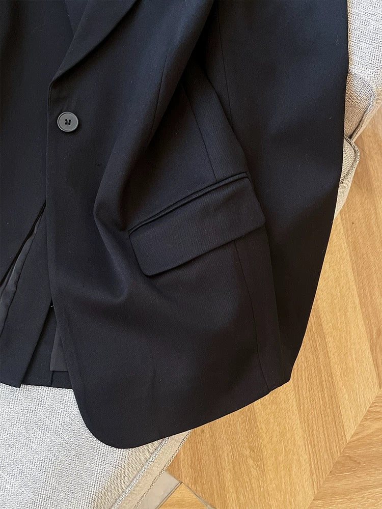Women's black sophisticated and stylish suit jacket, 2025 winter, high-end design, elegant and thickened, floral-decorated suit top.