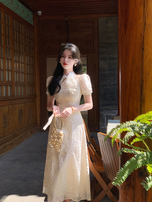 Send a letter "Hua Xiangrong" hand-embroidered three-dimensional flower improved national style long cheongsam waist dress