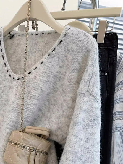 Gray pullover v-neck sweater for women in autumn and winter, 2024 new loose and lazy style knitted top for outer wear and inner wear