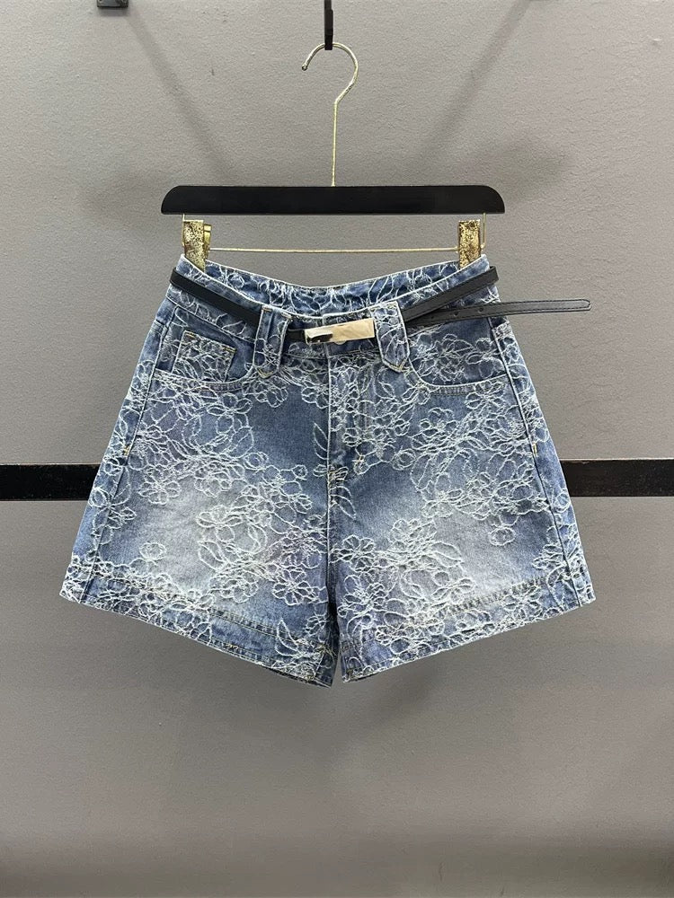 Retro heavy-duty embroidered jacquard denim shorts for women 2025 summer design high waist slim a-line wide-leg hot pants