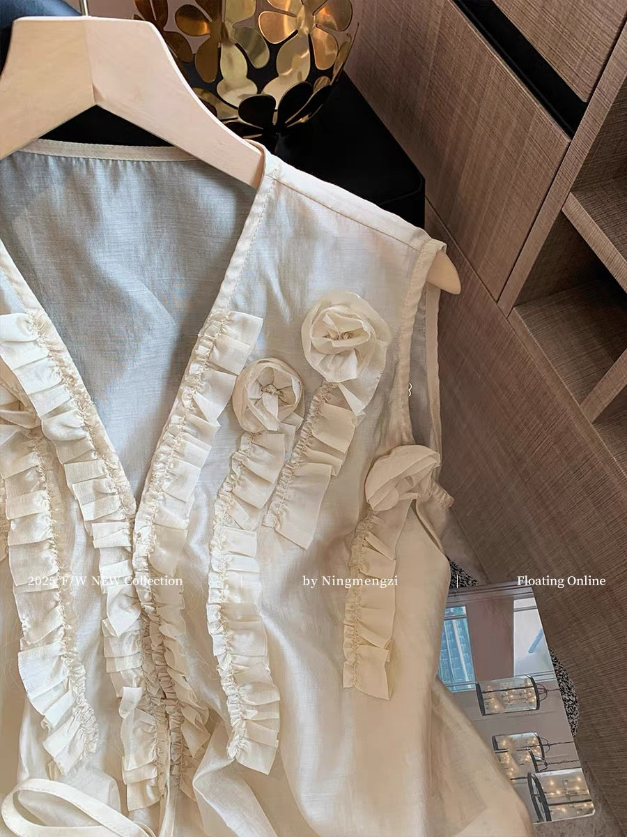 Ruffled V-neck floral camisole for women, 2025 summer new style, French chic sleeveless top, Korean style.