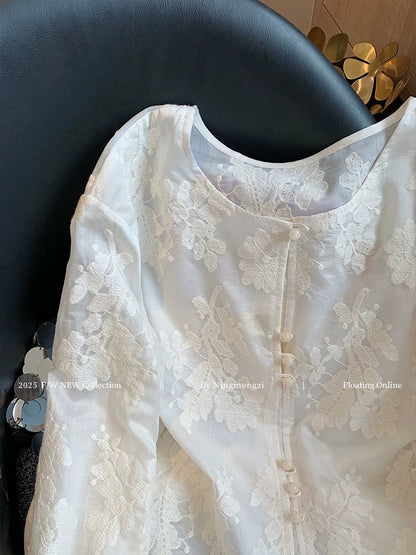 French-style white lace openwork new Chinese style shirt top for women, 2025 spring new style, super fairy-like temperament and youthful inner layer.