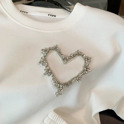 White casual sports suit for women, summer high-end fashion, age-reducing fashionable short-sleeved shorts two-piece set, trendy and western style