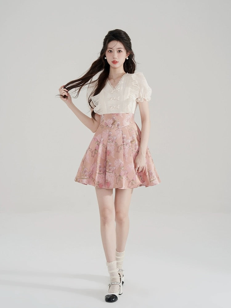Temperament French v-neck fake two-piece dress for women summer 2024 new style small fragrant button short-sleeved a-line skirt