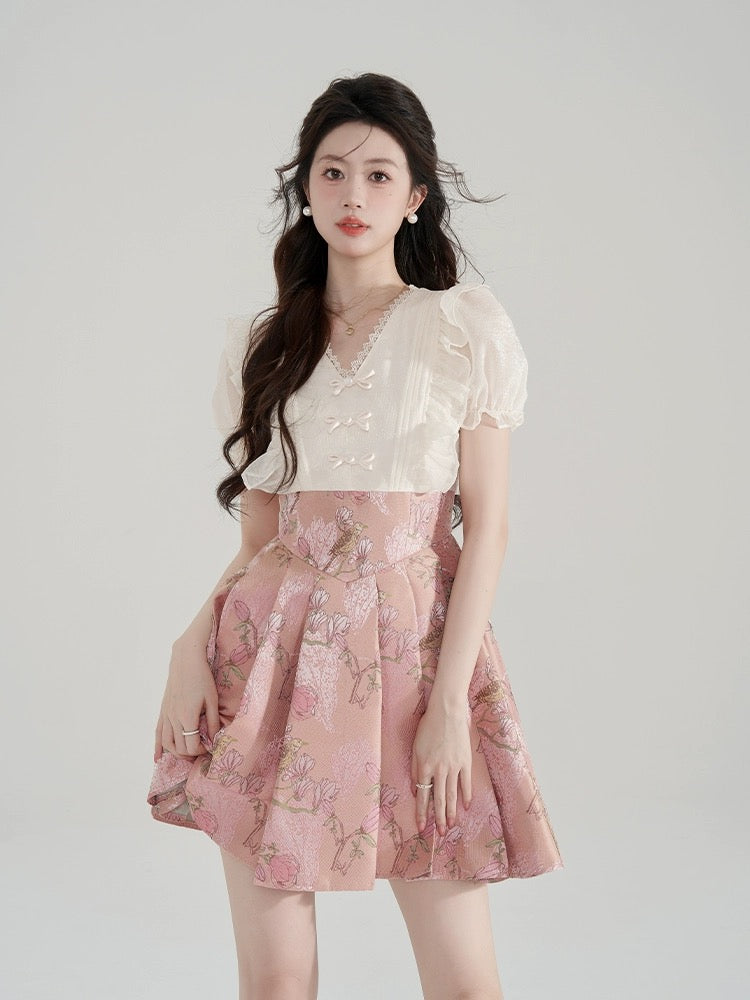 Temperament French v-neck fake two-piece dress for women summer 2024 new style small fragrant button short-sleeved a-line skirt